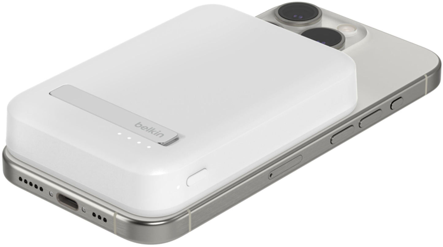 Ασύρματη Εξωτερική Μπαταρία Belkin BoostCharge Pro με Βάση Στήριξης, 8000mAh, 15W, FQI, 1 x QI - 1 x USB-C, Λευκό BPD007btWH