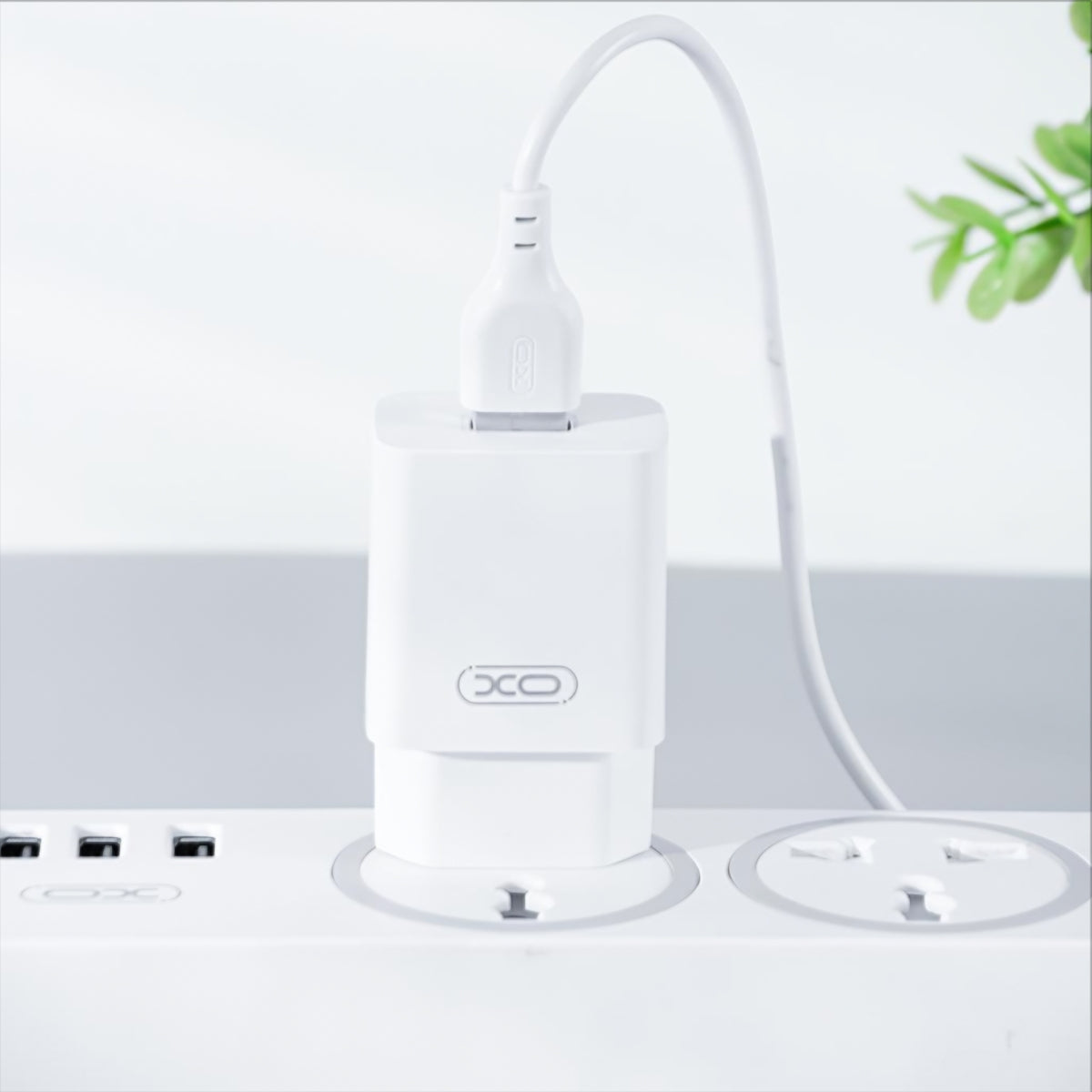 Φορτιστής Δικτύου με Καλώδιο USB-C XO Design L99, 12W, 2.4A, 1 x USB-A, Λευκό
